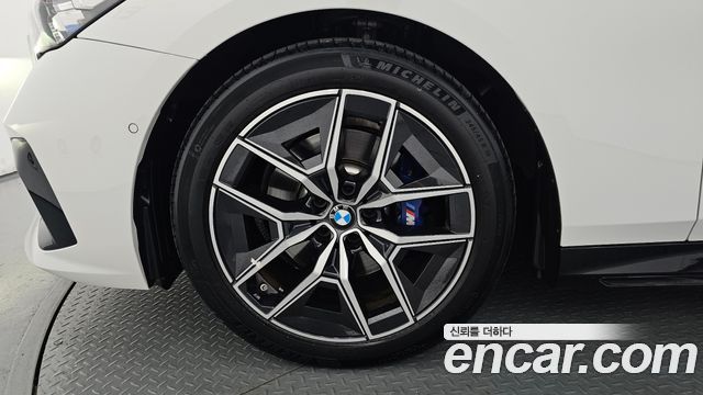 BMW 5-Series G60 520i M Sport - фото 3