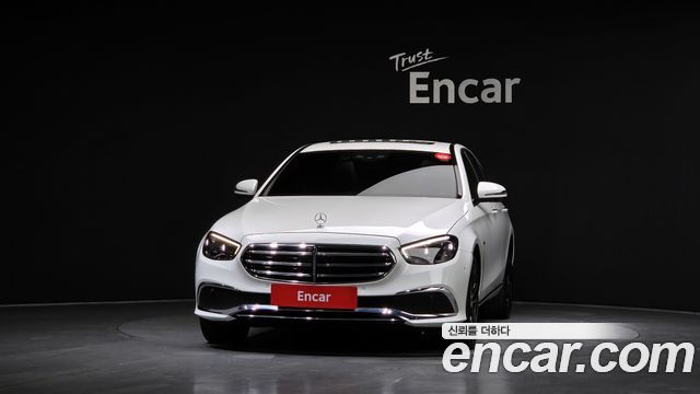 Mercedes-Benz E-Class W213 E300e 4MATIC Exclusive - фото 2