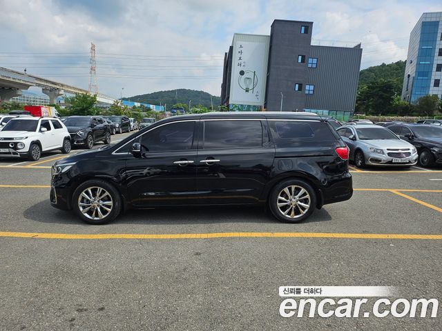 Kia Carnival Новый 9-Seater Prstige - фото 2