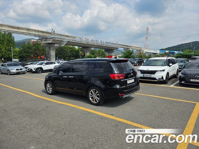 Kia Carnival Новый 9-Seater Prstige - фото 3