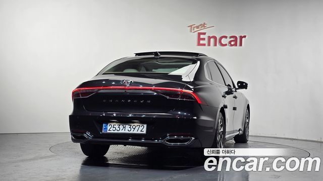 Hyundai Grandeur Новый IG, гибрид Exclusive - фото 3