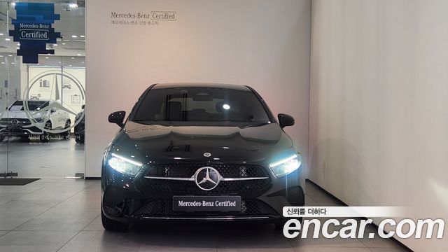 Mercedes-Benz A-Class W177 A220 Hatchback - фото 1