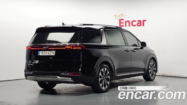 Kia Carnival 4-го поколения 9-Seater Signature - фото 1