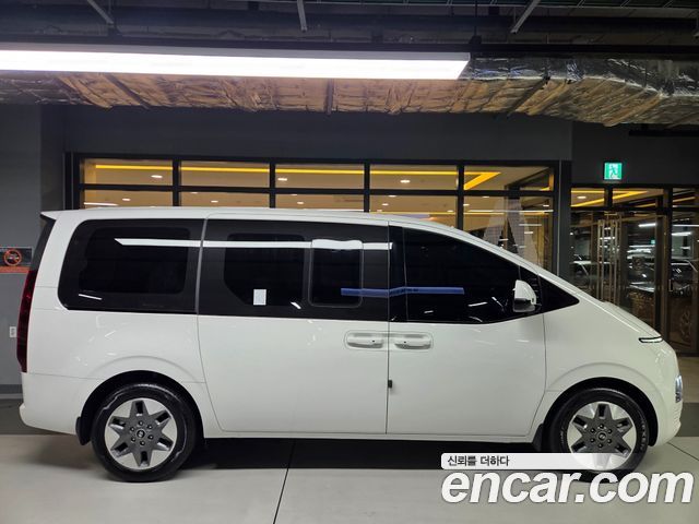 Hyundai Staria HEV 1.6 Tourer 9-Seater Modern - фото 2