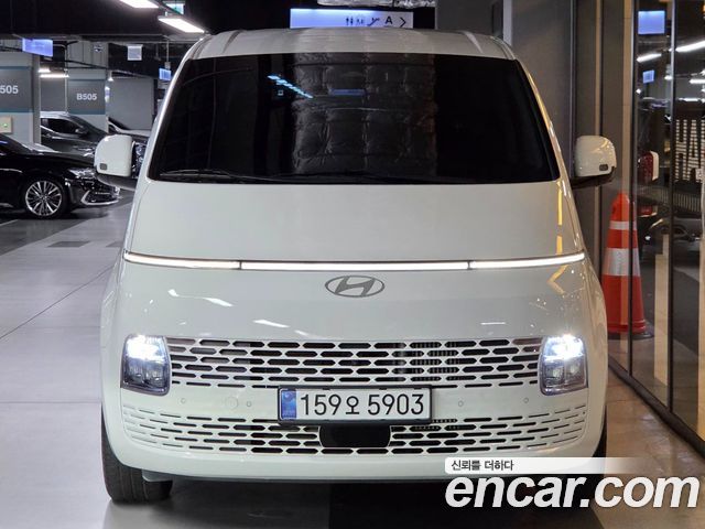 Hyundai Staria HEV 1.6 Tourer 9-Seater Modern - фото 3