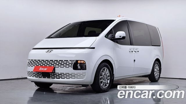 Hyundai Staria Tourer 11-Seater Modern - фото 0
