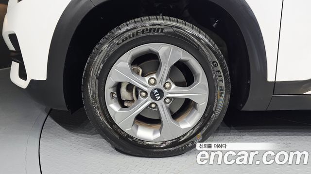 Kia Seltos Diesel 1.6 2WD Trendy - фото 4
