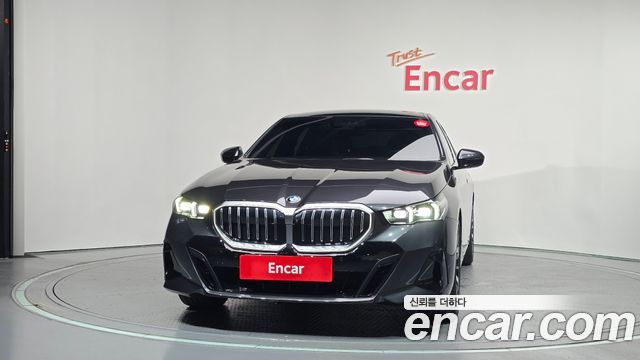 BMW 5-Series G60 530i xDrive M Sport - фото 2