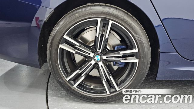 BMW 3-Series G20 320i M Sport - фото 3