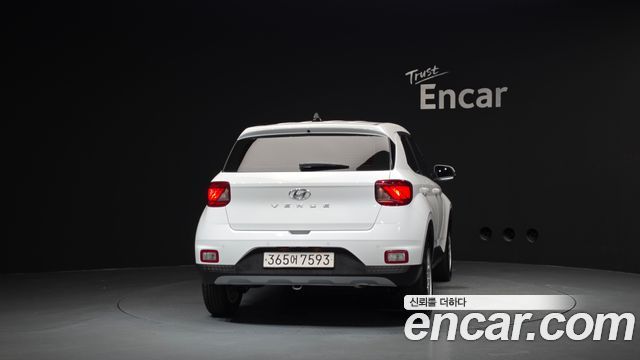 Hyundai Venue 1,6 Premium - фото 3