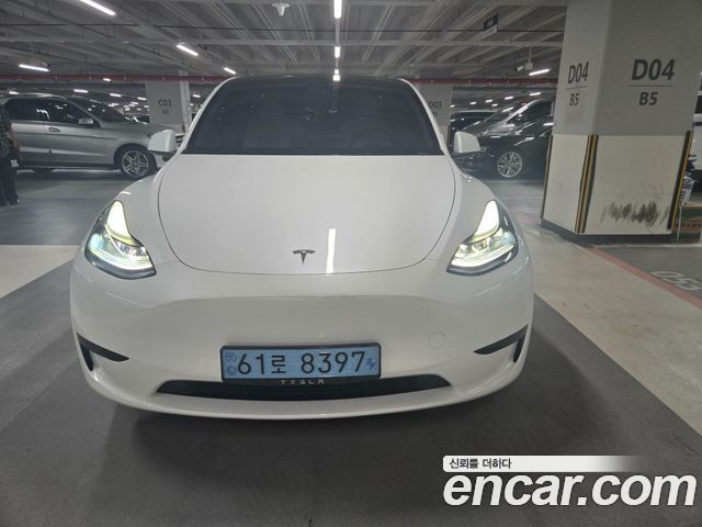 Tesla Model Y RWD - фото 2