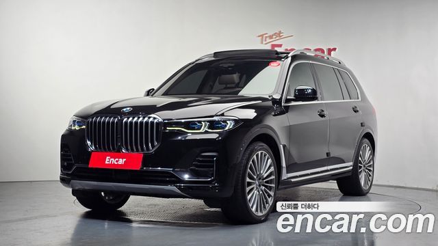 BMW X7 G07 xDrive 40d Design Pure Excellence 7-Seater - фото 0