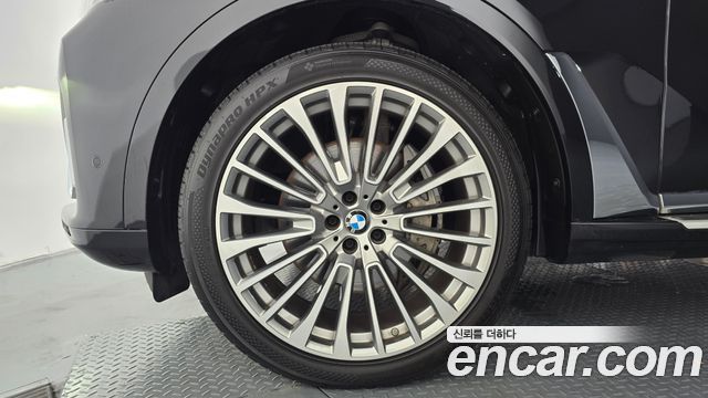 BMW X7 G07 xDrive 40d Design Pure Excellence 7-Seater - фото 4