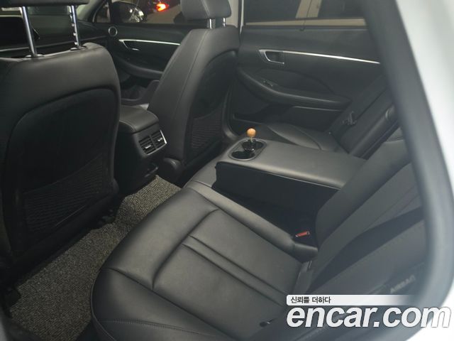 Hyundai Sonata DN8 2.0 Premium Family - фото 3