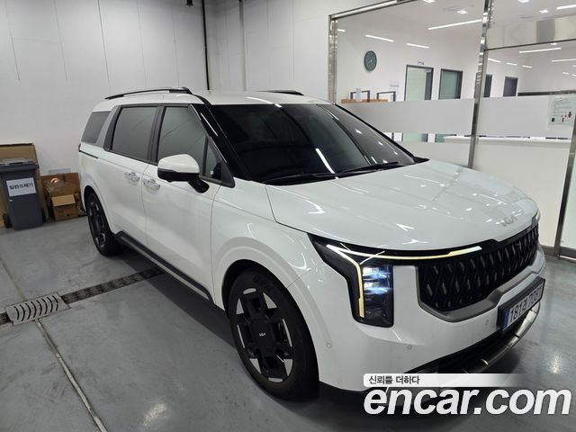 Kia Carnival Новый 4-го поколения 7-Seater Signature - фото 1