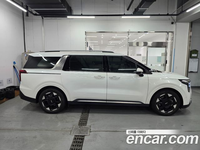 Kia Carnival Новый 4-го поколения 7-Seater Signature - фото 2