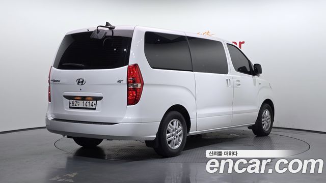 Hyundai Starex Новый Van 3-Seater Smart - фото 1