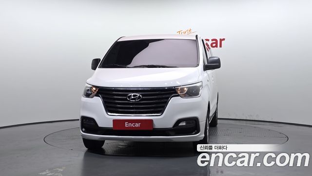 Hyundai Starex Новый Van 3-Seater Smart - фото 2