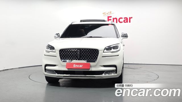 Lincoln Aviator 2-го поколения 3.0 Black Label AWD - фото 2