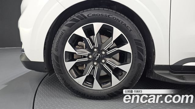 Kia Carnival 4-го поколения 7-Seater Signature - фото 4
