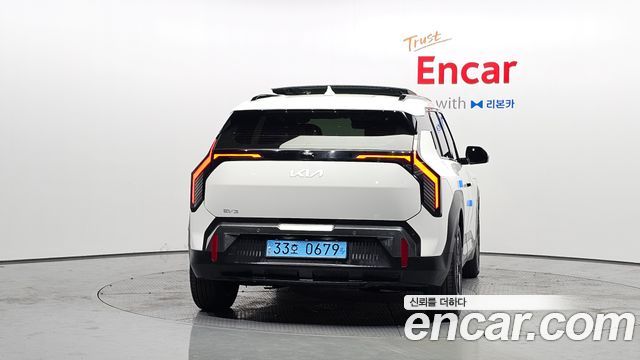 Kia EV3 Long Range 2WD Earth - фото 3