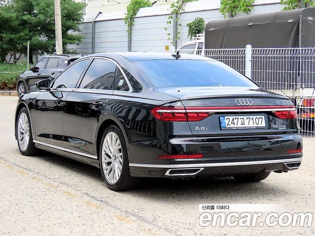 Audi A8 D5 55 TFSI Quattro LWB - фото 1
