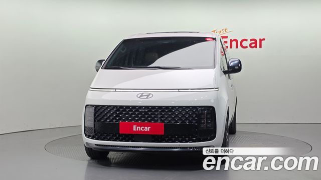 Hyundai Staria 4WD Lounge 7-Seater Inspiration - фото 2