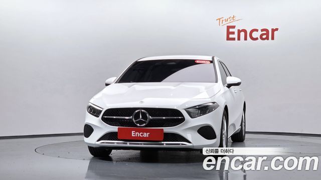 Mercedes-Benz A-Class W177 A220 Hatchback - фото 1