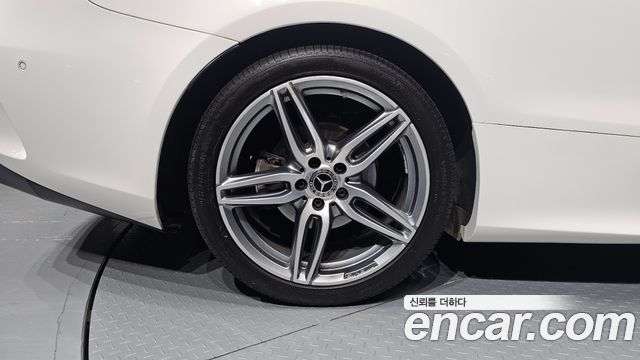 Mercedes-Benz E-Class W213 E220d Cabriolet - фото 4