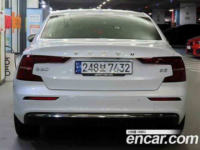 Volvo S60 3-го поколения B5 Ultimate Bright - фото 4