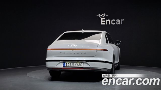 Hyundai Grandeur GN7, гибрид Premium - фото 3