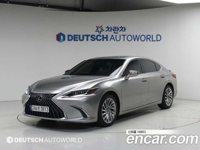 Lexus ES 7-го поколения Executive - фото 0