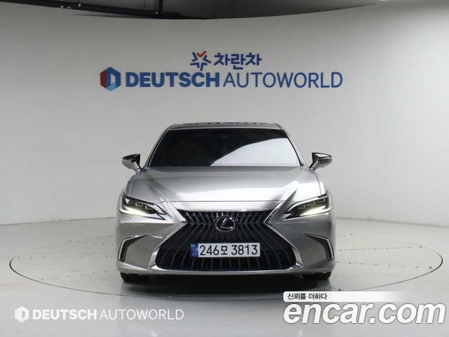 Lexus ES 7-го поколения Executive - фото 2