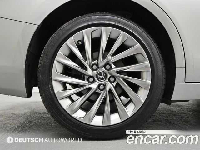 Lexus ES 7-го поколения Executive - фото 4