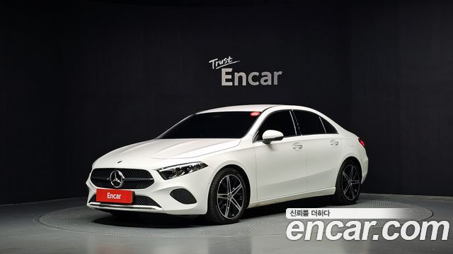 Mercedes-Benz A-Class W177 A220 Sedan - фото 0