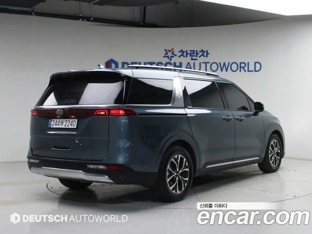 Kia Carnival 4-го поколения 9-Seater Signature - фото 1