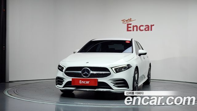 Mercedes-Benz A-Class W177 A220 Sedan - фото 2