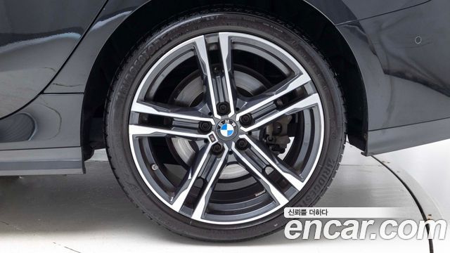 BMW 2-Series F44 220i M Sports - фото 4