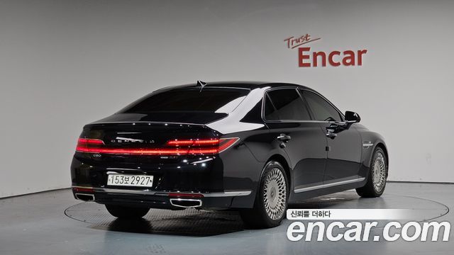 Genesis G90 3.3 T AWD Premium Luxury - фото 1