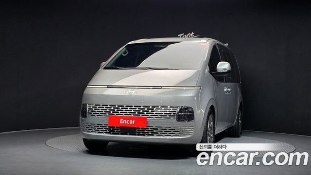 Hyundai Staria Tourer 11-Seater Modern - фото 2
