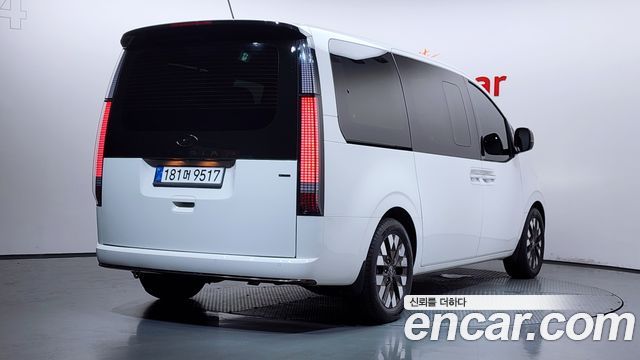 Hyundai Staria 4WD Lounge 7-Seater Inspiration - фото 0