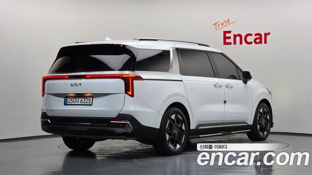 Kia Carnival Новый 4-го поколения Gasoline 9-Seater Noblesse - фото 0