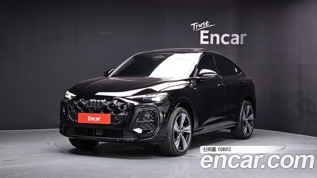 Audi Q5 40 TFSI 콰트로 S Line Sportback - фото 0