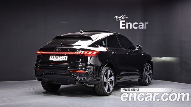 Audi Q5 40 TFSI 콰트로 S Line Sportback - фото 1