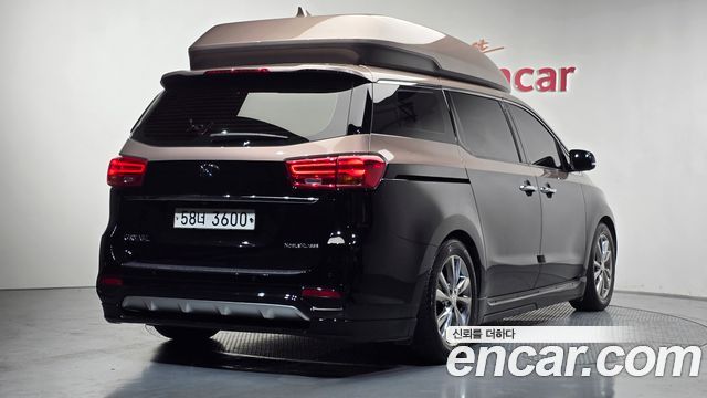 Kia Carnival Новый Gasoline 9-seater Limousine(Special vehicle) - фото 1