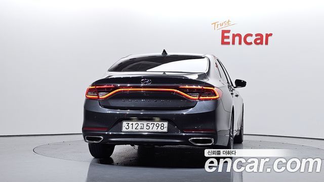 Hyundai Grandeur IG 3.0 LPi Modern (Rental Car) - фото 3