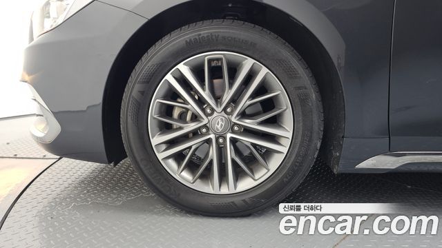 Hyundai Grandeur IG 3.0 LPi Modern (Rental Car) - фото 4