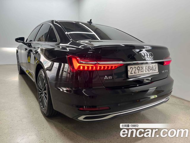 Audi A6 C8 45 TFSI - фото 3