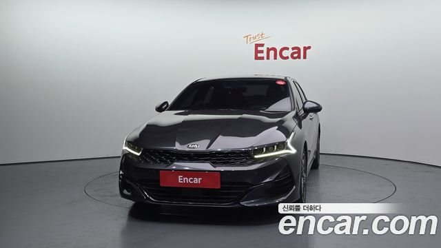 Kia K5 3-го поколения 2.0 Signature - фото 2