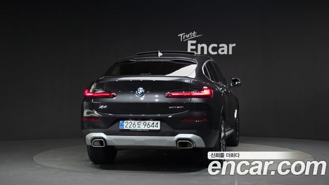 BMW X4 G02 xDrive20i xLine - фото 3